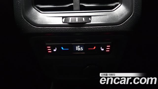 Volkswagen Tiguan Allspace 2.0 TSI Prestige 2023 — фото 39