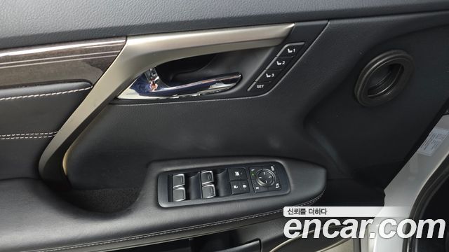 Lexus RX450h (IV) Executive 2016 — фото 17