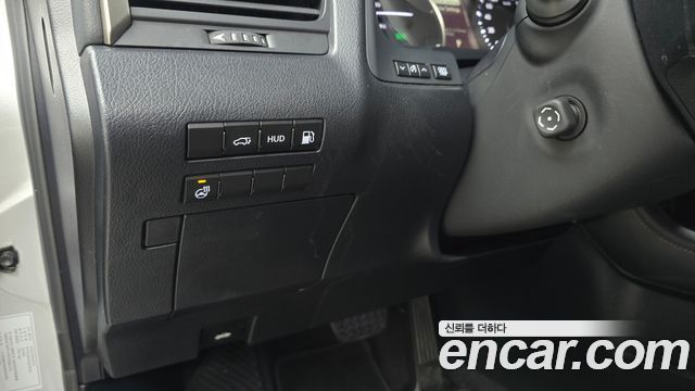 Lexus RX450h (IV) Executive 2016 — фото 19