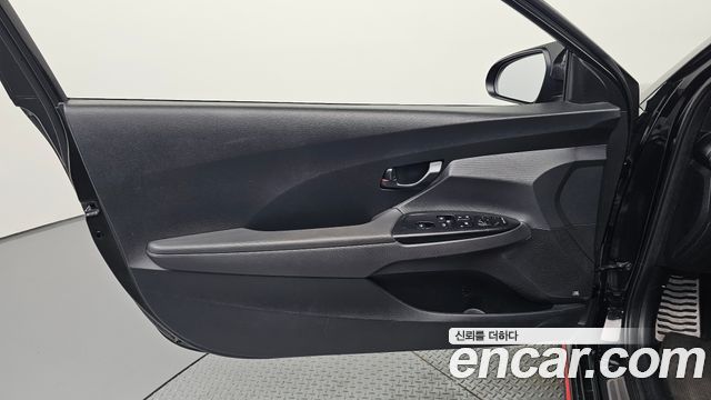 Hyundai Veloster (JS) 2.0 N 2021 — фото 24