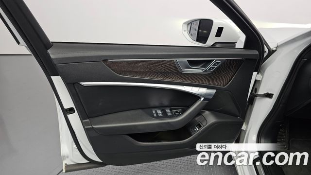 Audi A6 (C8) 40 TDI Premium 2020 — фото 24