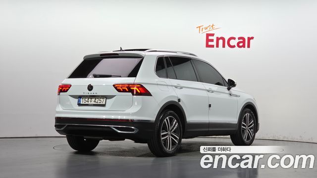 Volkswagen Tiguan (II) 2.0 TDI Prestige 2023 — фото 2