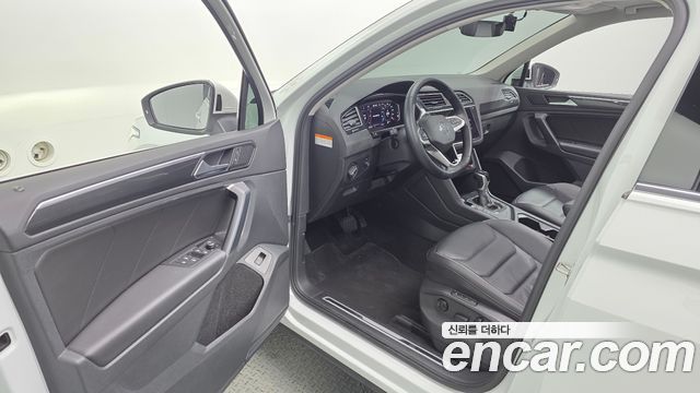 Volkswagen Tiguan (II) 2.0 TDI Prestige 2023 — фото 10