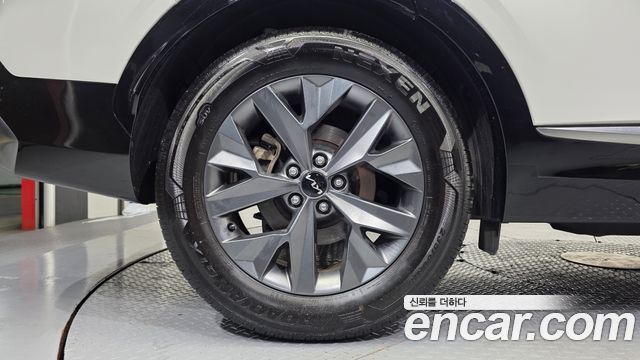 Kia Sportage (V) Diesel 2.0 2WD Nobleless 2023 — фото 5
