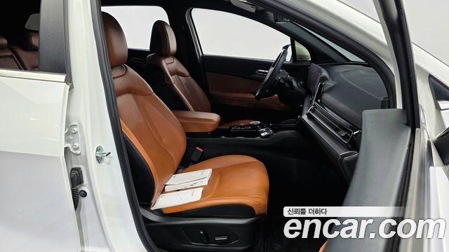 Kia Sportage (V) Diesel 2.0 2WD Nobleless 2023 — фото 10