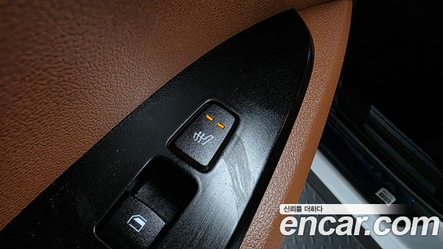 Kia Sportage (V) Diesel 2.0 2WD Nobleless 2023 — фото 19
