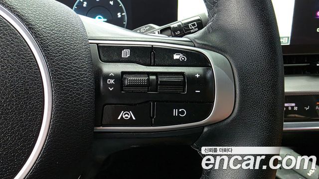 Kia Sportage (V) Diesel 2.0 2WD Nobleless 2023 — фото 29