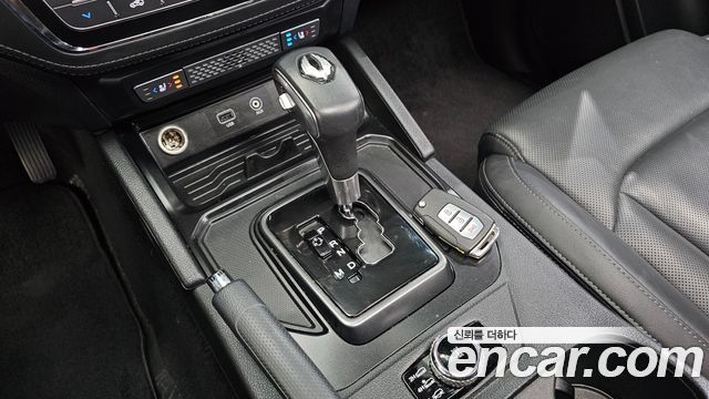 KG Mobility (SsangYong) Rexton Sports Khan Diesel 2.2 4WD Noblesse (5-Link) 2021 — фото 9