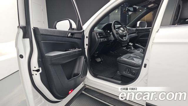 KG Mobility (SsangYong) Rexton Sports Khan Diesel 2.2 4WD Noblesse (5-Link) 2021 — фото 10