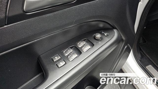 KG Mobility (SsangYong) Rexton Sports Khan Diesel 2.2 4WD Noblesse (5-Link) 2021 — фото 19