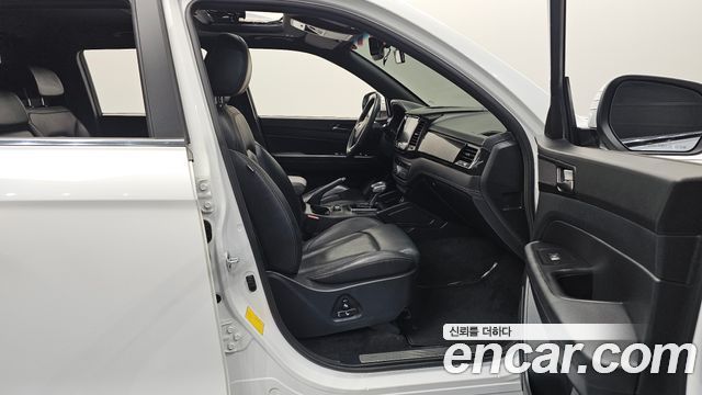KG Mobility (SsangYong) Rexton Sports Khan Diesel 2.2 4WD Noblesse (5-Link) 2021 — фото 26