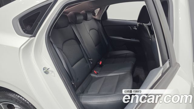 Kia K3 (II) 1.6 Prestige 2024 — фото 12