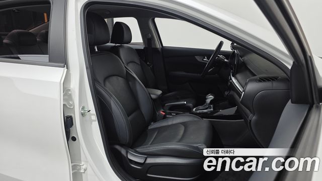 Kia K3 (II) 1.6 Prestige 2024 — фото 26