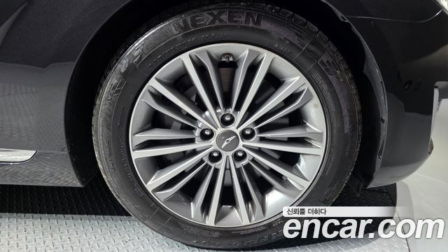 Genesis EQ900 3.8 GDI AWD Luxury 2018 — фото 5