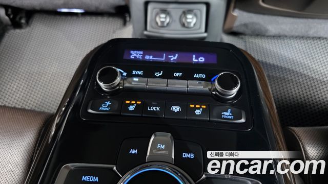 Genesis EQ900 3.8 GDI AWD Luxury 2018 — фото 19