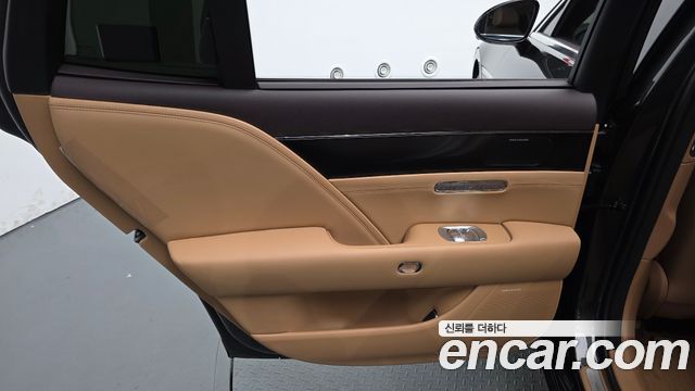 Genesis G90 (RS4) Gasoline 3.5 Turbo AWD 2023 — фото 25