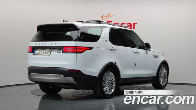 Land Rover Discovery 5 3.0 SD6 HSE Luxury 2019 — фото 2
