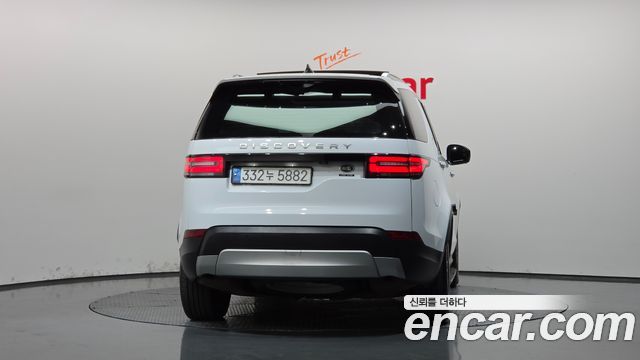 Land Rover Discovery 5 3.0 SD6 HSE Luxury 2019 — фото 4