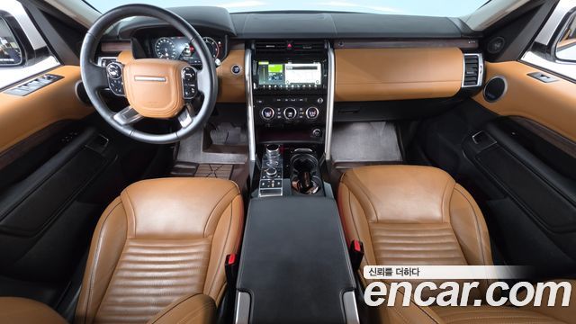 Land Rover Discovery 5 3.0 SD6 HSE Luxury 2019 — фото 7