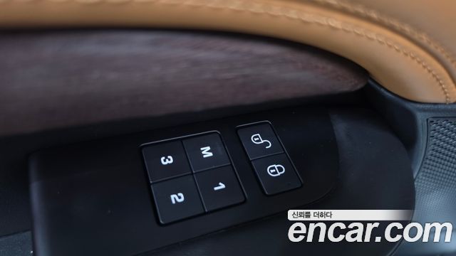 Land Rover Discovery 5 3.0 SD6 HSE Luxury 2019 — фото 12