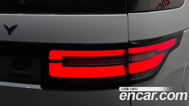 Land Rover Discovery 5 3.0 SD6 HSE Luxury 2019 — фото 23