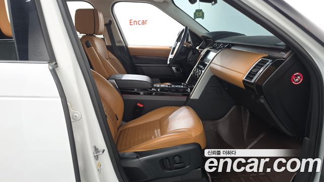 Land Rover Discovery 5 3.0 SD6 HSE Luxury 2019 — фото 26