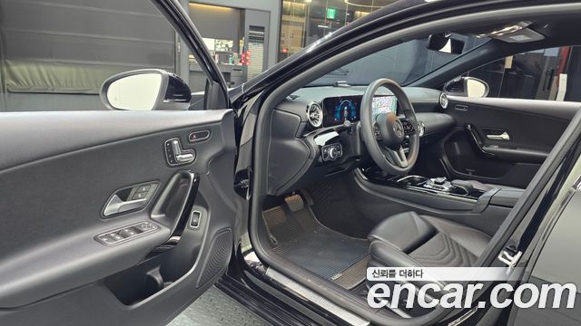 Mercedes-Benz A-Class (W177) A220 Sedan 2020 — фото 10