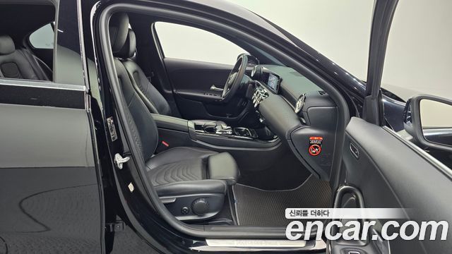 Mercedes-Benz A-Class (W177) A220 Sedan 2020 — фото 11