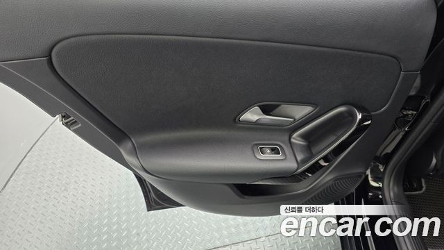 Mercedes-Benz A-Class (W177) A220 Sedan 2020 — фото 25