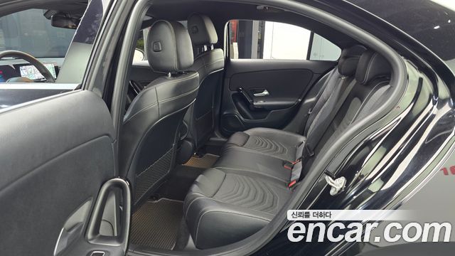 Mercedes-Benz A-Class (W177) A220 Sedan 2020 — фото 26