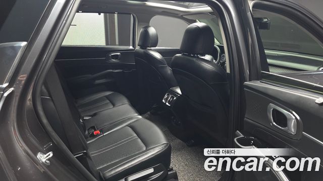 Kia Sorento (IV) Gasoline 2.5T 2WD Noblesse 2023 — фото 12