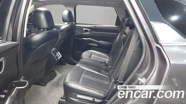 Kia Sorento (IV) Gasoline 2.5T 2WD Noblesse 2023 — фото 26
