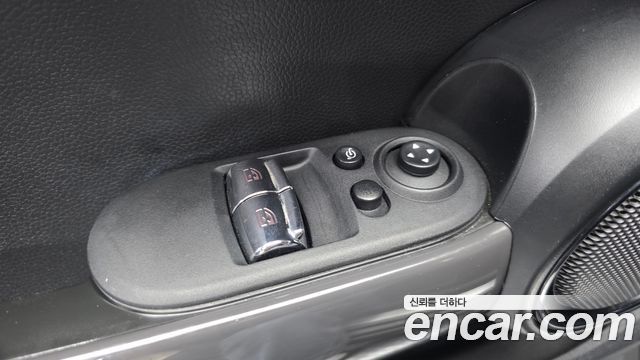 MINI Cooper D Standard 3rd 2018 — фото 28