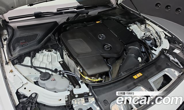 Mercedes-Benz E-Class (W214) E200 Avantgarde 2025 — фото 6