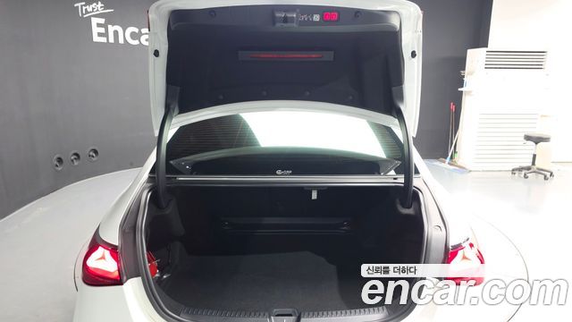 Mercedes-Benz E-Class (W214) E200 Avantgarde 2025 — фото 19