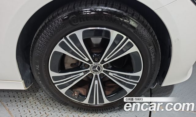 Mercedes-Benz E-Class (W214) E200 Avantgarde 2025 — фото 21