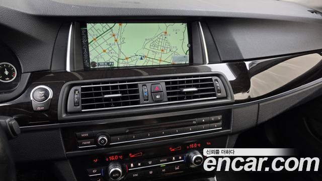 BMW 5 Series (F10) 528i xDrive M Aero Dynamic 2016 — фото 18