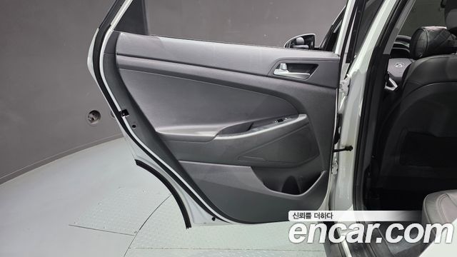 Hyundai Tucson Diesel 2.0 2WD Modern 2020 — фото 25