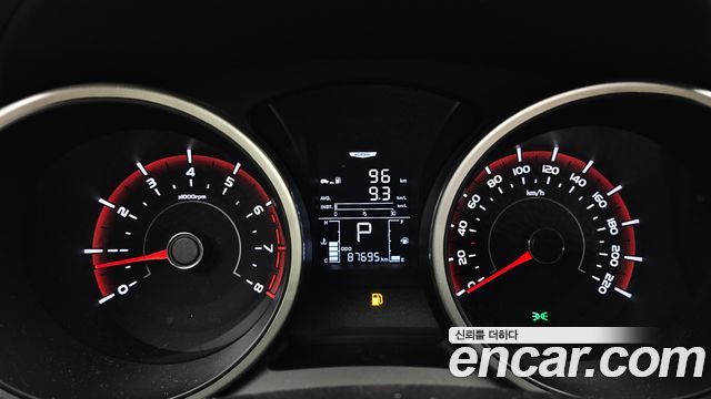 KG Mobility (SsangYong) Tivoli VX 2WD 2017 — фото 8