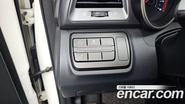 KG Mobility (SsangYong) Tivoli VX 2WD 2017 — фото 14