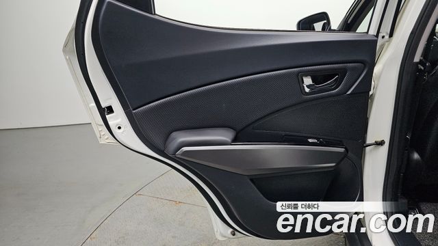 KG Mobility (SsangYong) Tivoli VX 2WD 2017 — фото 25