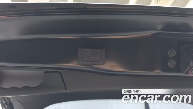 Toyota RAV4 (V) 2.5 2WD Hybrid XLE 2023 — фото 33