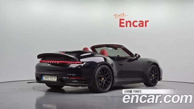 Porsche 911 (992) Carrera 4 Cabriolet 2023 — фото 2