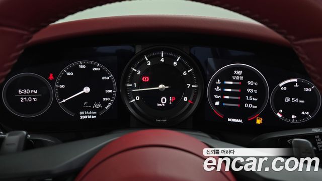 Porsche 911 (992) Carrera 4 Cabriolet 2023 — фото 8