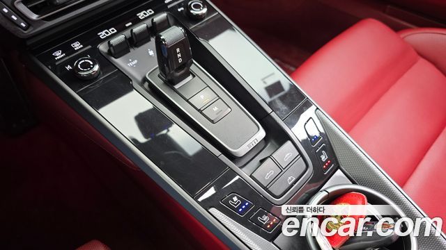 Porsche 911 (992) Carrera 4 Cabriolet 2023 — фото 9