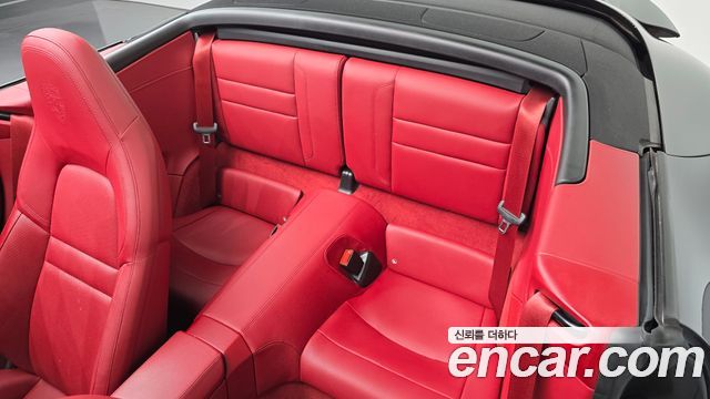 Porsche 911 (992) Carrera 4 Cabriolet 2023 — фото 11