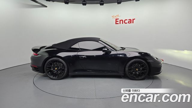 Porsche 911 (992) Carrera 4 Cabriolet 2023 — фото 15