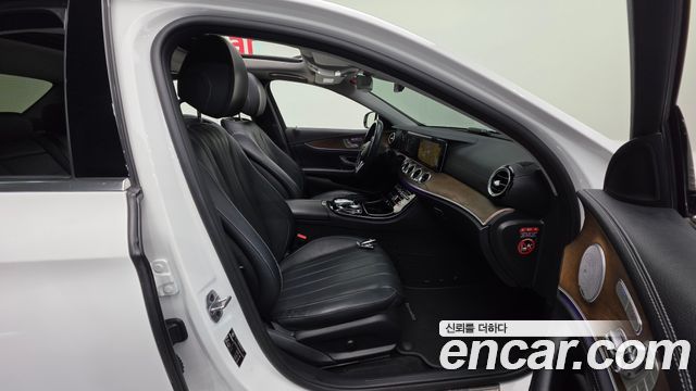 Mercedes-Benz E-Class (W213) E300 4MATIC Exclusive 2019 — фото 10