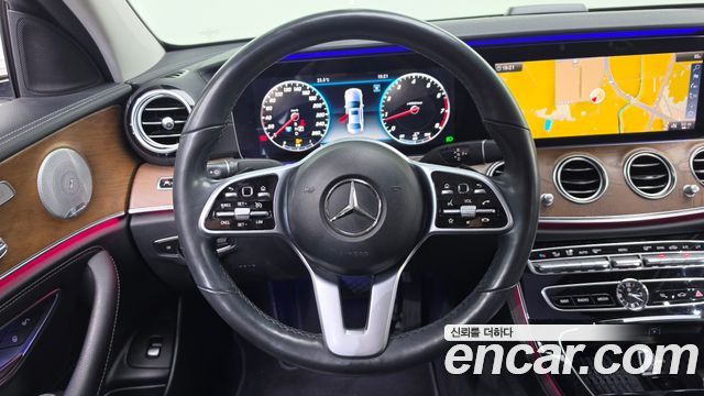 Mercedes-Benz E-Class (W213) E300 4MATIC Exclusive 2019 — фото 13