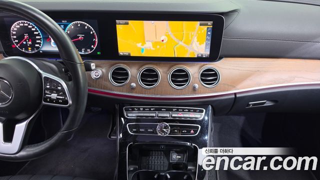 Mercedes-Benz E-Class (W213) E300 4MATIC Exclusive 2019 — фото 14